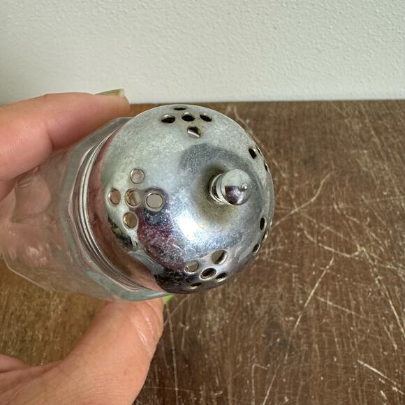 Wood Brothers England Clear Glass Jar Liberty Eagle SINGLE salt pepper‎ shaker - Picture 8 of 11